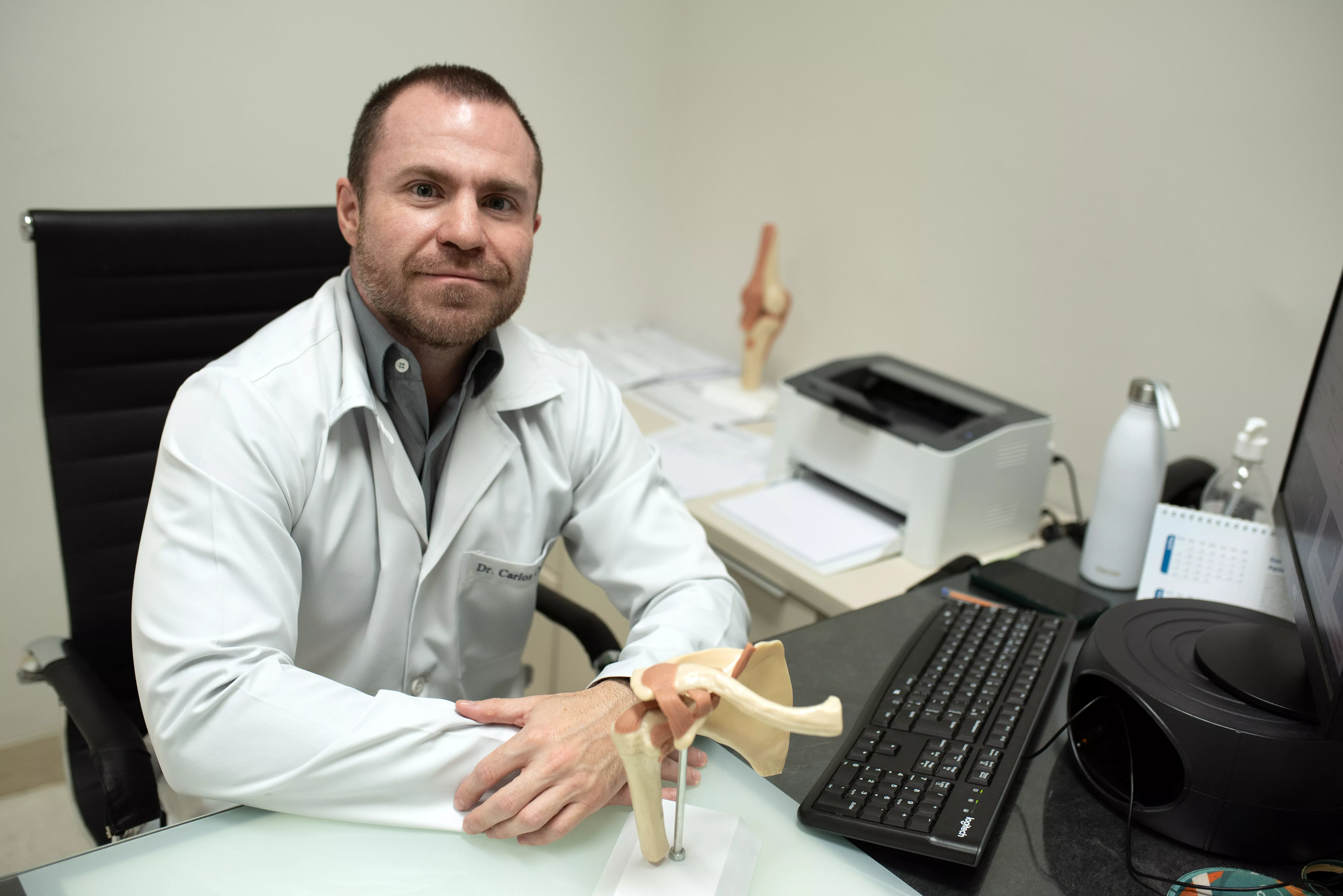 Dr. Carlos Carneiro